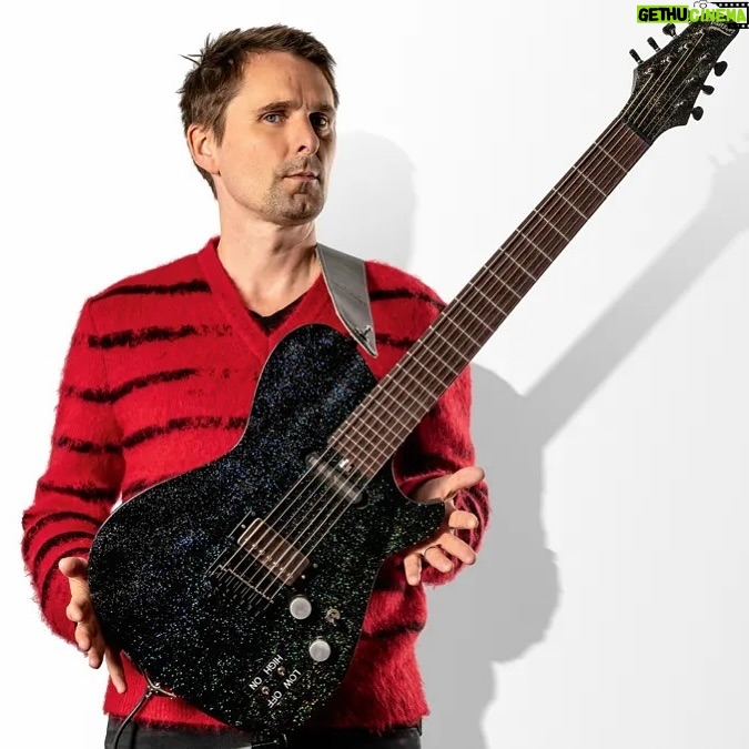 Matthew Bellamy - 25.6K Likes - Sharing my guitar inspiration for #WillOfThePeople with @totalguitar 2022
šø Kevin Nixon