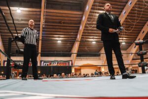 Matthew Frederick Riddle Instagram - Tim Thatcher VS @riddlebro War chambers II @majorleaguewrestling 📸 : @iamdannydarko