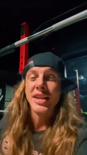 Matthew Frederick Riddle Instagram - Matt Riddle estará presente en el GRAN REGRESO de la gira#OrigenesAAA al Gimnasio Olímpico Juan de la Barrera el próximo 22 de Junio. 🤯

Boletos disponibles en Boletomóvil.

#prowrestling #wrestling #luchalibre #puroresu #mexico #luchalibremexicana
