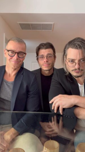 Matthew Lawrence Instagram - #smart #brothers 💡🧠🧐