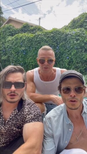 Matthew Lawrence Instagram - Who’s got the #right stuff 😎 #happyweekend