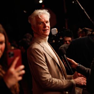 Matthew Modine Instagram - Have a good weekend. 🍀✌🏽