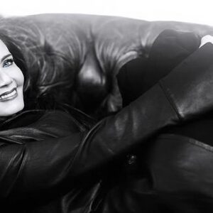 Matthew Modine Instagram - So happy that my long time amiga Lynda Carter will be moderating the last day of #TheManyFacesOfMatthewModine at @roxycinemanyc ! See you all there ✌🏽 

#Wonderwoman #LindaCarter #RoxyCinema