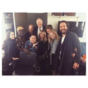 Matthew Moy Instagram - Omg John Lithgow popped by to say hi!!! 👋🏻 The whole room just went bonkers. Made my day. What a legend. #2BrokeGirls