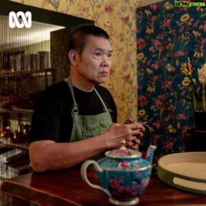 Matthew Okine Instagram - That’s a wrap 👩‍👦 #MotherAndSonTV 

Stream all episodes now on ABC iview. 

#AustralianTV #Comedy #BTS