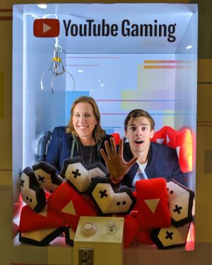 Matthew Patrick Instagram - Trapped in a crane game with the CEO of YouTube?! What should I ask her while we're in here?

#youtube #youtubegaming #gaming  #arcade #retrogaming