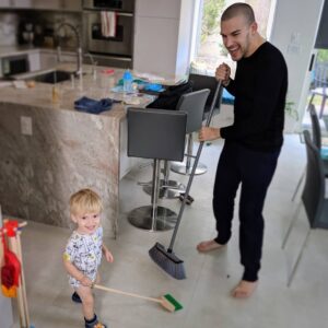 Matthew Patrick Instagram - Just two guys trying to sweep Mommy off her feet

#toddler #newdad #cleaning