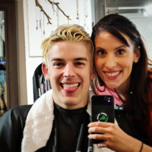 Matthew Patrick Instagram - The HAIR IS HAPPENING. Halfway point between brown and red-and-green is...blonde?

#haircut #hairstyles #blondehair