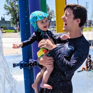 Matthew Patrick Instagram - Making a big splash at the water park

#waterpark #splash #newdad #babyboy