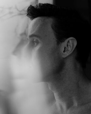 Matthew Postlethwaite Instagram - Birthday Celebrations In NYC! 
Thank you to the @rosewoodthecarlyle for kicking off my birthday. I had the best time In New York.

Swipe to the end for the shirtless content…

📸: @grantlegan 
(Truly a talent!)