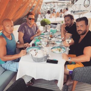Matthias Schoenaerts Instagram - 2019.... seems ages ago. Creating memories with your close ones is all life is about. Back at it soon 💎 #cyclades @zakabeyahya @theartofchase @michael_r_roskam @marijan_arsovic