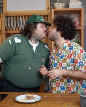 Matty Matheson Instagram - I LOVE MY BEST FRIEND I LOVE HIS BOOK YOULL LOVE HIS BOOK GET THE BOOK ITS THE BEST BOOK I LOVE YOU BENNY OPEN WIDE @ITSBENNYBLANCO