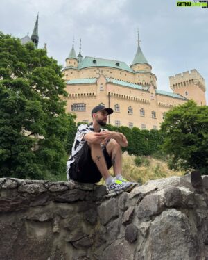 Matúš Okajček Instagram - Už druhý rok s @h3knisa a geniálne zakončenie v mojom rodnom meste 🙌🏻. Už od úplného začiatku je to môj najobľúbenejší projekt, ktorý má obrovský potenciál a teší sa zo skvelej odozvy stredných škôl z celého Slovenska. Vidíme sa 🫵🏻 v školskom roku 2023-2024 🔥🔥🔥🫶🏻