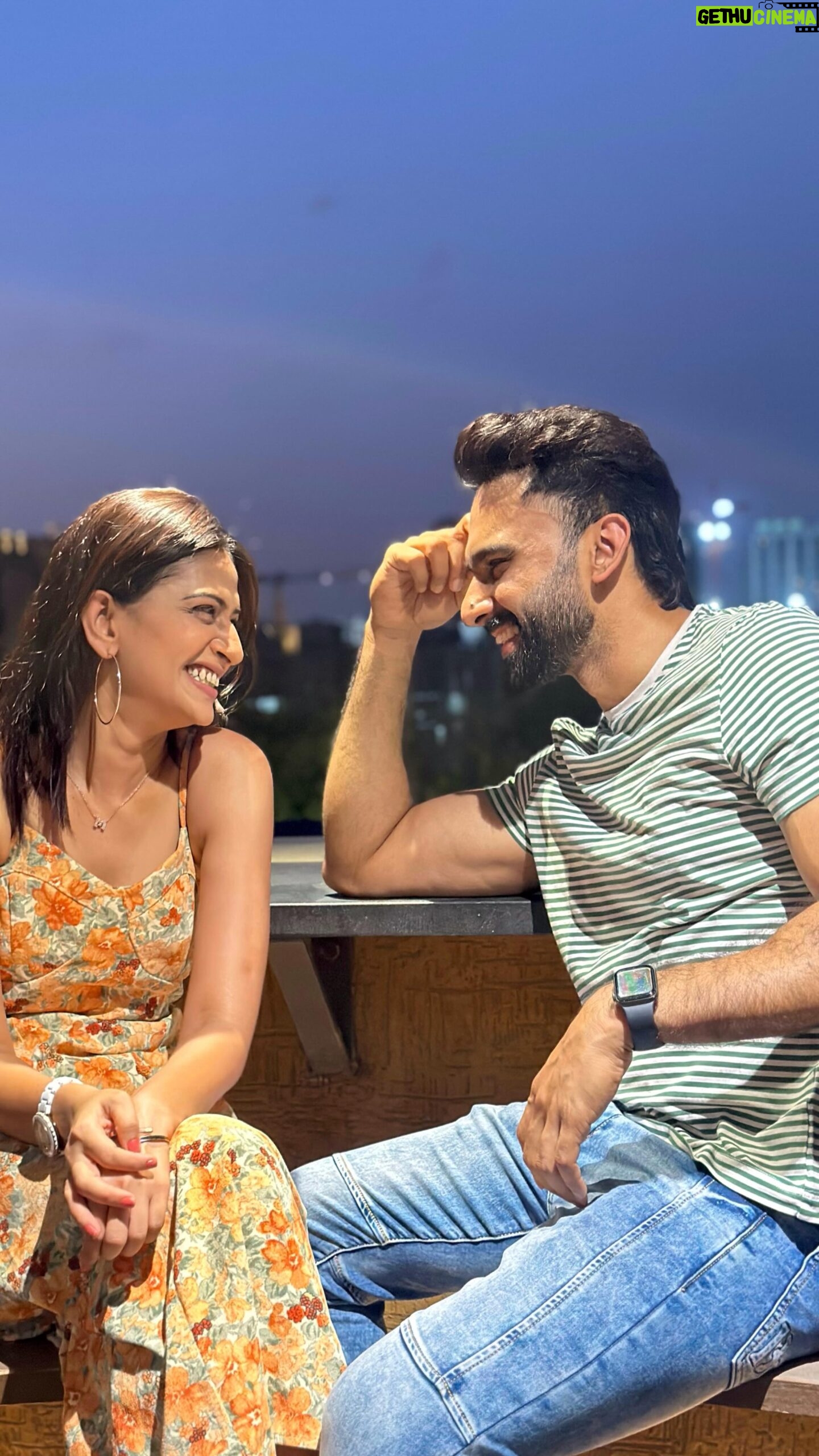 Maulika Patel - 3.1K Likes - Tag your late Latif one 🫶🏼
The song “Kasturi” is winning hearts. Watch now on YouTube and share it with your loved one. ☺️
#kasturi #meetjain #maulikapatel #gujaratisong