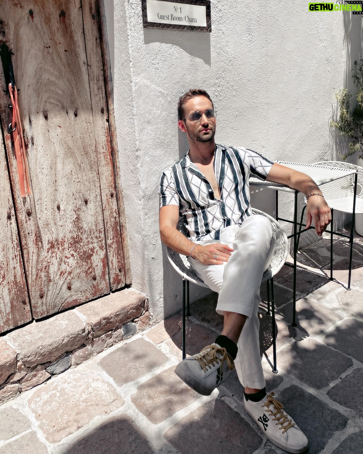 Mauricio Hénao - 22.5K Likes - Summer and mimosas
📍 San Miguel de Allende