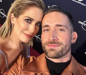 Mauricio Hénao Instagram - Fun night  #nbcuniversal Upfront 2023 … como dice la Chikybombom en el vídeo final no se desperdició nada 😂

Styled @mauleonalonso 
@nbcuniversal @eonlinelatino @telemundointl