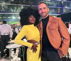 Mauricio Hénao Instagram - Fun night  #nbcuniversal Upfront 2023 … como dice la Chikybombom en el vídeo final no se desperdició nada 😂

Styled @mauleonalonso 
@nbcuniversal @eonlinelatino @telemundointl