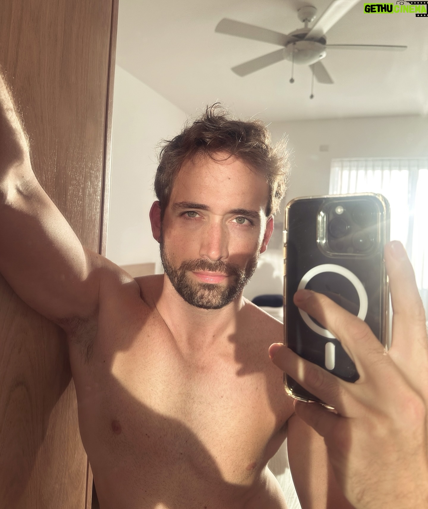 Mauricio Hénao - 22.9K Likes - Problemas con el ventilador 🥵