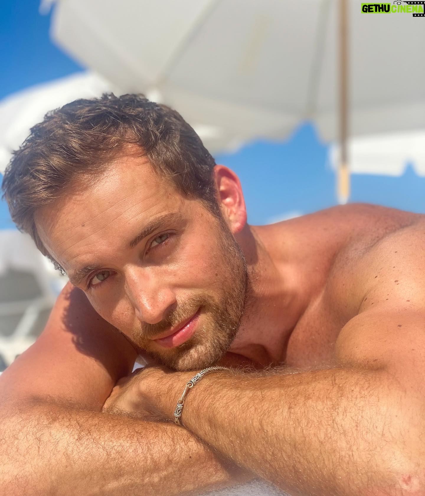 Mauricio Hénao - 28.1K Likes - ⛵️☀️ asi las cosas por aquí #summer