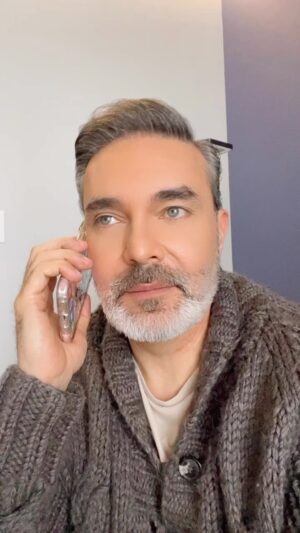 Mauricio Islas Instagram - Hola!!! Me puede poner la canción… #fun #funny #video #love #family