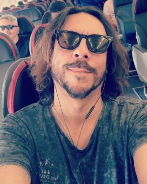 Mauricio Jürgensen Instagram - Hacer lo que te gusta, siempre 
Hoy cantamos en La Serena y vamos felices