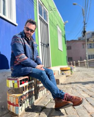 Mauricio Jürgensen Instagram - Ya estamos arriba con un nuevo destino de nuestros recorridas @joyasdevalpo para este 2024. Esta vez nos fuimos al Cerro Bellavista a conocer el ascensor Espíritu Santo, restoranes como @hotzenplotz_bar y @casadumplings, la Iglesia Los Carmelitas y el Museo a Cielo Abierto. Todo nuestro contenido está en la cuenta de @joyasdevalpo y leemos todos sus comentarios y agradecemos toda su buena onda con este proyecto que nos gusta tanto. 

Bienvenid@s