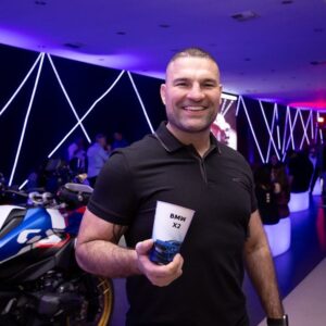 Maurício Rua Instagram - 👊✨ Que noite foi essa no lançamento do BMW X2 e iX2 na BMW Barigui! 🚗🔥

Foi uma honra participar deste evento incrível, repleto de novidades e pessoas extraordinárias. A energia estava lá no alto, e eu adorei cada momento! 🙌🥇

Grato aos organizadores, parceiros e fãs por tornarem esta noite inesquecível. Vocês são campeões! 🏆💥

Confira as fotos dessa noite memorável e siga @bmwbarigui para mais novidades!

📸👉 @bmwbarigui