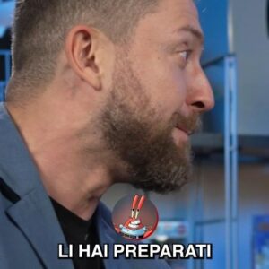 Maurizio Merluzzo Instagram - E se Goku chiedesse a Mr.Krab un giorno di ferie??

Grazie a Claudio Moneta e un saluto al mitico Mario Zucca, unica grande voce di Mr.Krab! 

#comedy #spongebob #dragonball