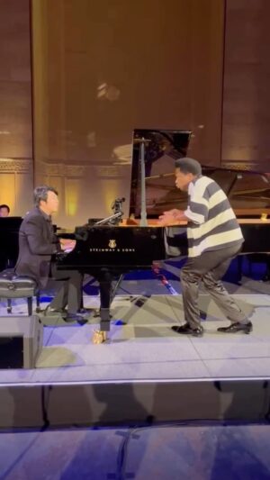 Mauro Castillo Instagram - Myself and the incredible @maurocastillomc did a very special performance of We Don’t Talk About Bruno at the @langlangfoundation Gala last week! Here’s a clip of us in rehearsal 😊