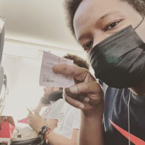 Mauro Castillo Instagram - Aquí desde el avión te abrazo. ✈️Aún hay tiempo, ejercé tu derecho al voto. 🔉🔉⚡️⚡️ ¡vamos!. ❤️ #elecciones2022
