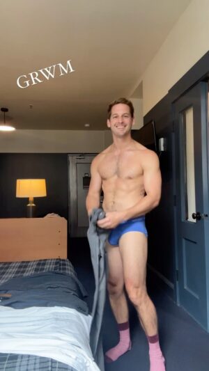 Max Emerson Instagram - #GRWM for the @aliforneycenter #apat2024. They’re a fantastically efficient organization doing the critical work to save young queer lives. Please give them a #follow and, if you can, donate. Link in bio. 

💍 @johnhardyjewelry 
🧦 @express 
👞 @bingbing 
🧥 @louisvuitton 
👖 @topman 
👝 @jcpenney 
👔 @mrturk 
📍 @acehotelnewyork @acehotel 
💋 andrescamilo___