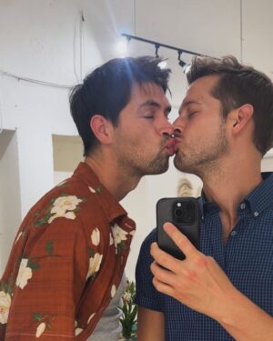 Max Emerson Instagram - #firstimpression of #oaxaca: so far SO good 🥙💋🎨☀️