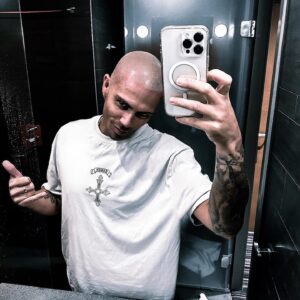 Max George Instagram - Euros ready… 🏴󠁧󠁢󠁥󠁮󠁧󠁿