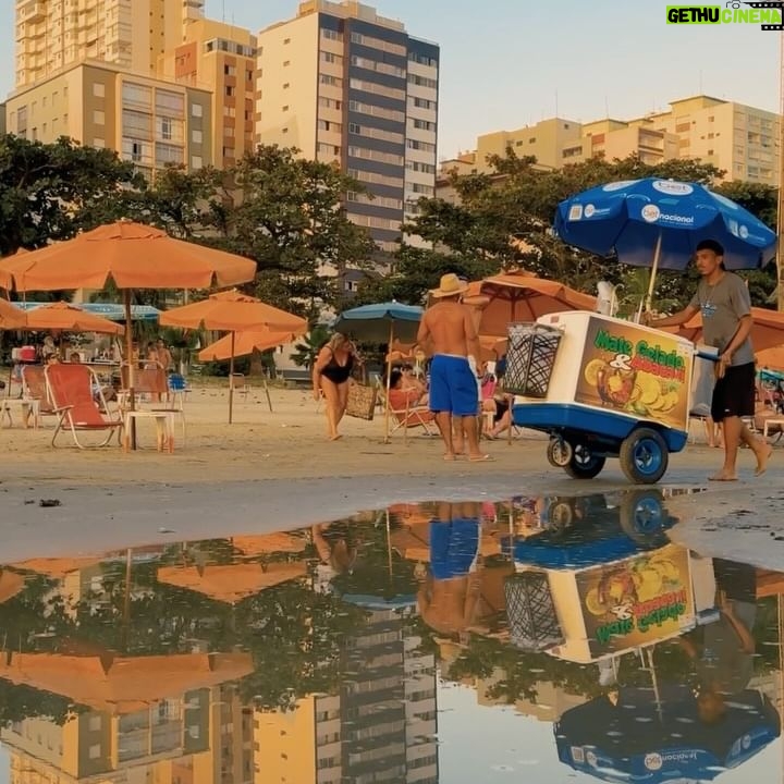 Max Joseph - 9.6K Likes - Boa tarde. Postcards from Santos, Brazil 🇧🇷