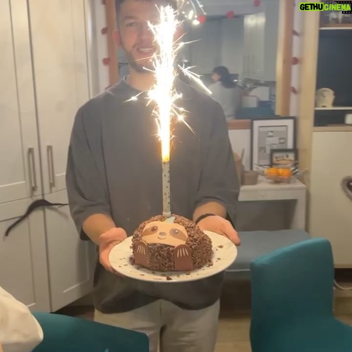 Max Mills - 4.7K Likes - Not a very chronological dump but just posting to let you know, we’re still alive, we’re working on a lot of crazy stuff, and we can’t wait to show you guys in future. Just bear with us, as we wanna make sure it’s all perfect. Love you all ❤️ (also got stung in the face by a wasp if you wanna see it’s in the last slide)