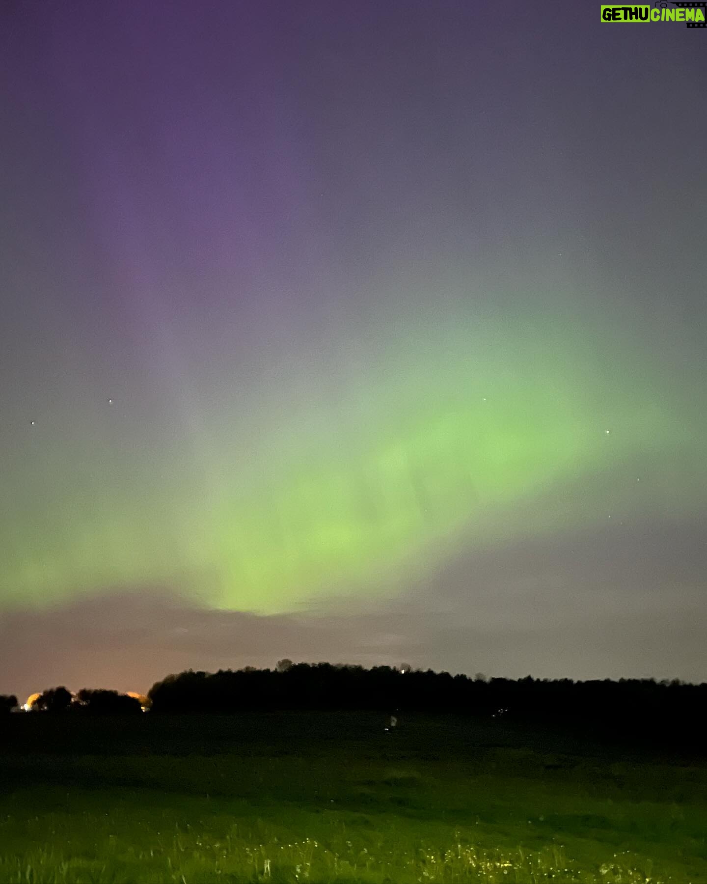 Max Mills - 18.1K Likes - Never thought I’d see the northern lights without having to leave the UK but here we are…