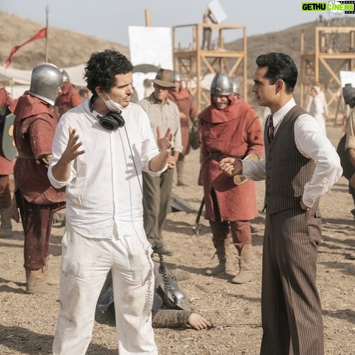 Max Minghella - 28.6K Likes - Merry Xmas ya filthy animals….
BABYLON is now playing in theaters 🐍 🐓 🐘 🐊 🐀