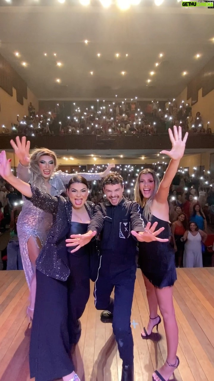 Max Petterson - 24.9K Likes - Obrigado, Salvador! ✨❤️
Você são incríveis.