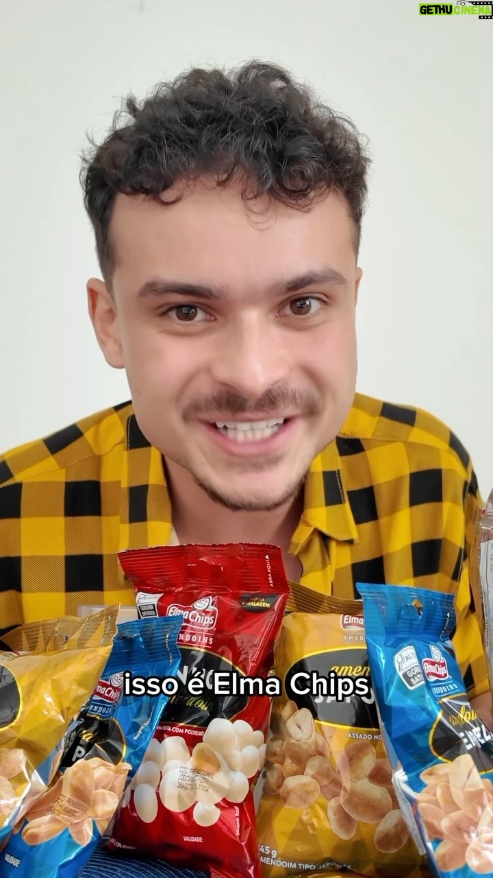 Max Petterson - 96.5K Likes - Ahh, o São João! Época do ano que a gente só quer curtir e aproveitar do nosso jeito.
E o melhor jeito é aproveitar com Elma Chips®️ Amendoins.
Parceiro do São João e do ano inteiro. @elmachipsamendoins #publi
