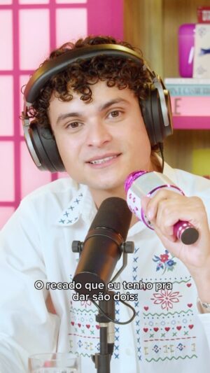 Max Petterson Instagram - ✨ Dica do dia com @maxpetterson ✨ #ParOuÍmparPodcast já está disponível em áudio e em vídeo no @globoplay e no Youtube do @gnt!