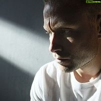Max Riemelt - 27.9K Likes - Nicht verpassen: Heute um 20:15 Uhr feiert der @mdr_sn #Tatort „Die Zeit ist gekommen“ seine Premiere bei @das_erste
#tatort #tatortdresden #mdr