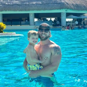 Max Thieriot Instagram - Thinkin bout that sunshine and pool time … 🇲🇽 was great but it was time for a little break from the “soup of the day”: tequila 😅😬🙏😘 #sunsoutgunsout #mexico #pooltime