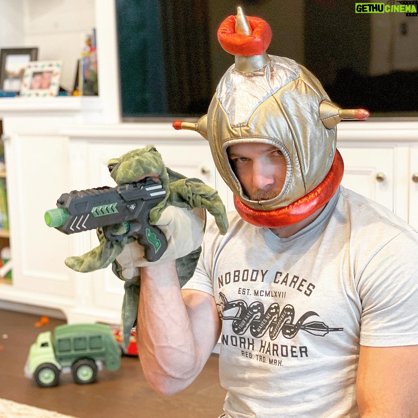 Max Thieriot - 18.9K Likes - I would like to introduce you to: ādaddy-robot-zombie-turtleā at the end of the day when the filming is finished and the weights have been lifted he rises from the toy basket... THIS is dad life šš¤·āāļø #idadsohard #stillakidatheart #shethinksitssexy #sorryimfun #dadbod