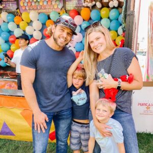 Max Thieriot Instagram - Family fair day! Lots of sugar, 14 overpriced stuffed animals, some old rickety rides that haven’t changed since I was a kid… but lots of full hearts 🥰❤️ #countyfair #washingtonstate #firecountry #firecountrycbs #firecountryseason1
