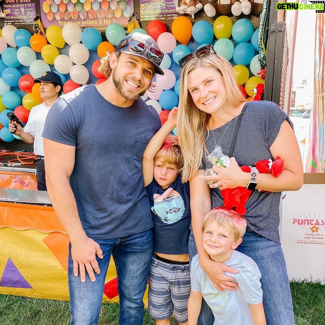 Max Thieriot - 21.8K Likes - Family fair day! Lots of sugar, 14 overpriced stuffed animals, some old rickety rides that havenāt changed since I was a kid⦠but lots of full hearts š„°ā¤ļø #countyfair #washingtonstate #firecountry #firecountrycbs #firecountryseason1