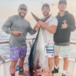 Max Thieriot Instagram - Epic trip catching giant bluefin tuna with this motley crew!!! Sushi time baby!!!!!! Thanks @chadmendes @finzandfeatherzguides @shogunsportfishing for the awesome adventure !!! 🍣🙌