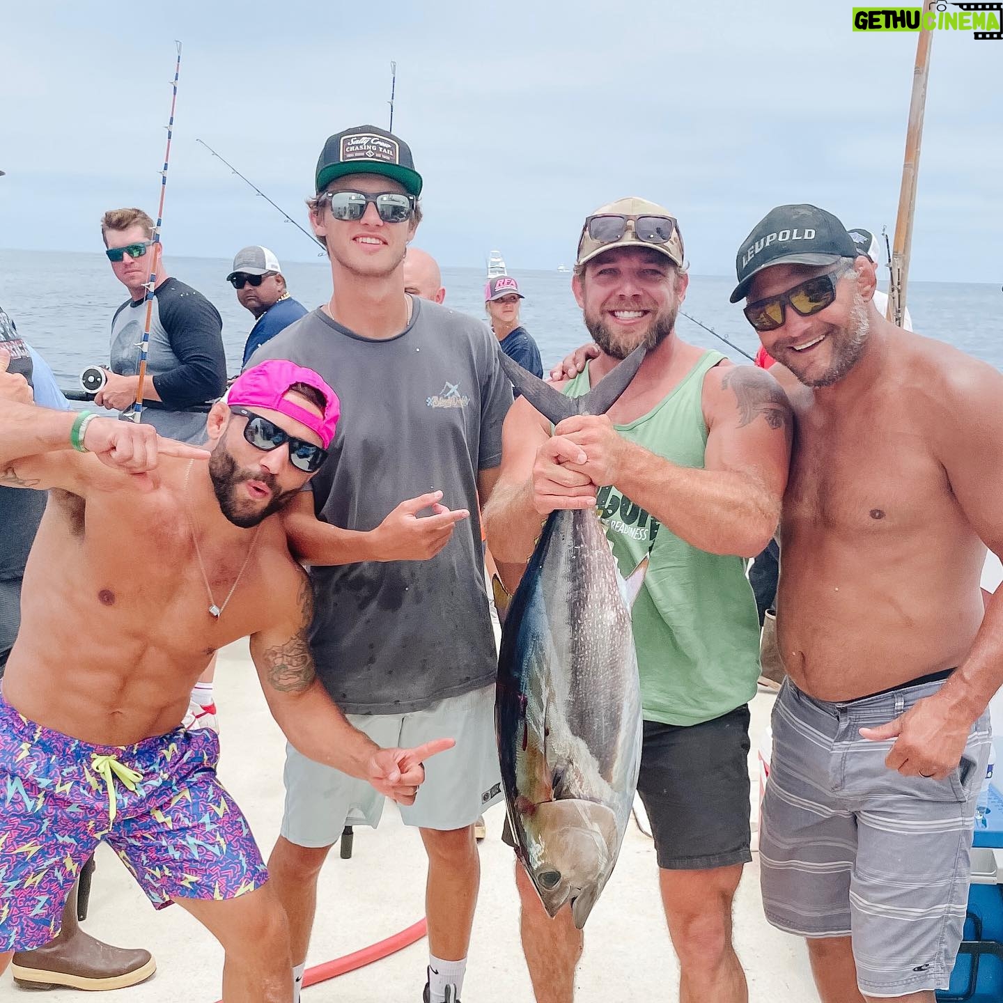 Max Thieriot - 23.4K Likes - Epic trip catching giant bluefin tuna with this motley crew!!! Sushi time baby!!!!!! Thanks @chadmendes @finzandfeatherzguides @shogunsportfishing for the awesome adventure !!! š£š