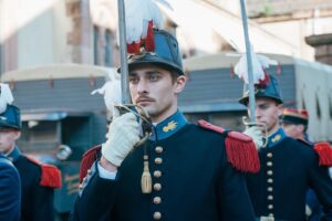 Maxence Danet-Fauvel Instagram - Fier de vous présenter Colin De Renier, jeune Saint-Cyrien dépêché au front avec son régiment pendant les premières semaines de la guerre en 1914.

Les Combattantes - ce soir à 21:10 sur @tf1 

Merci à Alexandre Laurent et Iris Bucher pour leur confiance. Merci à mes soldats et camarades de guerres. Merci à toute l’équipe. Merci la vie pour cette expérience hors du commun. On y a mis nos cœurs et nos tripes, j’espère que vous le ressentirez. 

Go.
