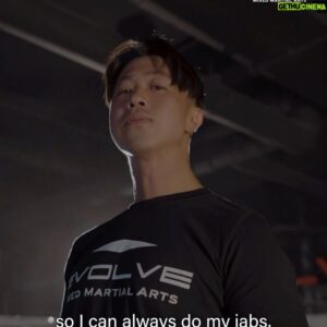 Maxi Lim Jun Liang Instagram - Evolve Student and Actor Maxi Lim will lace up his gloves for his first white-collar boxing bout this Thursday! His dedication to martial arts has brought him a long way and changed his life for the better. All the best, Maxi! EAT BRO! 🍽
#Boxing #EvolveMMA @originalmaxi