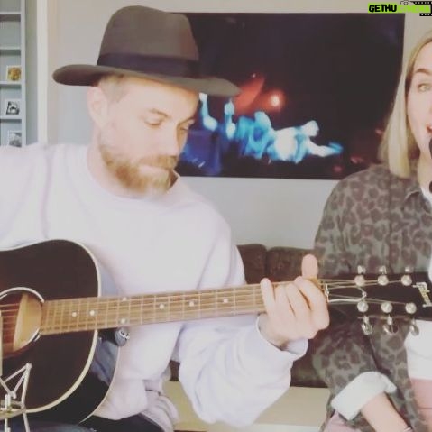 Maxi Warwel - 1.8K Likes - Vielen Dank für das überwältigende Feedback! Ihr seid toll und es bedeutet mir sehr viel…Hier also noch ein Video von mir und meinem liebsten @piesk_und_pieska ❤️Ihr hoffe, ihr mögt es!! 🙏